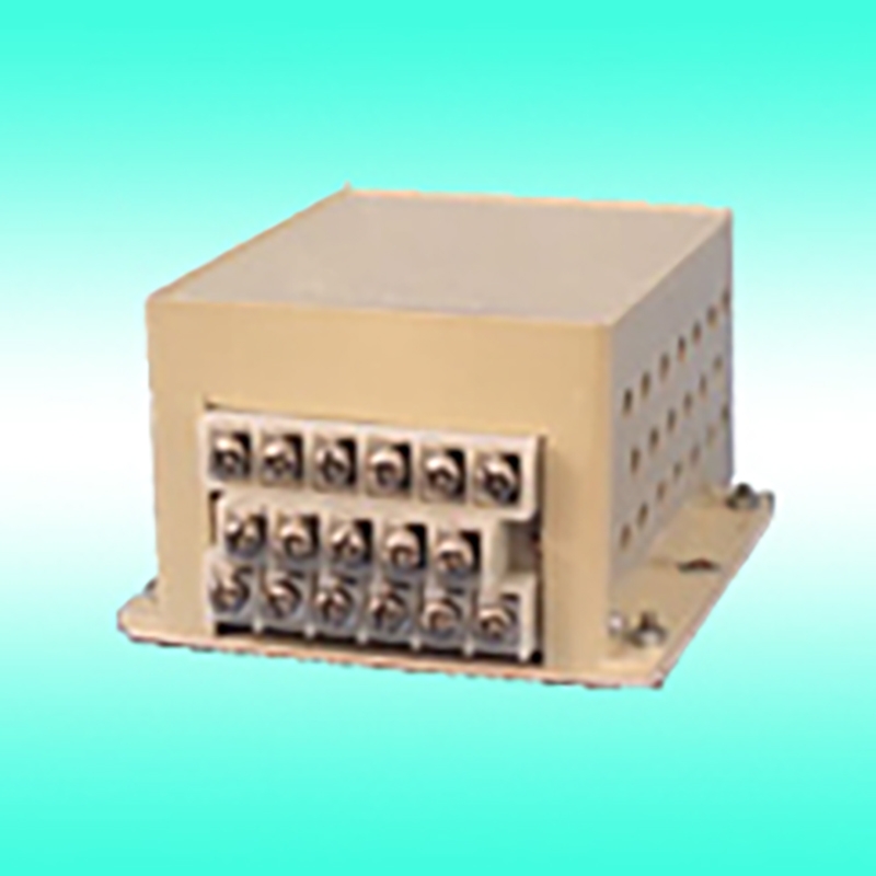 FJQ-3三(sān)相移相或過(guò)零可控矽觸(chu)發附加器